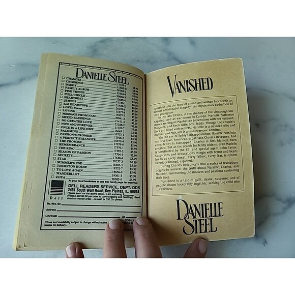 Vanished By Danielle Steel Paperback - Picture 8 of 10